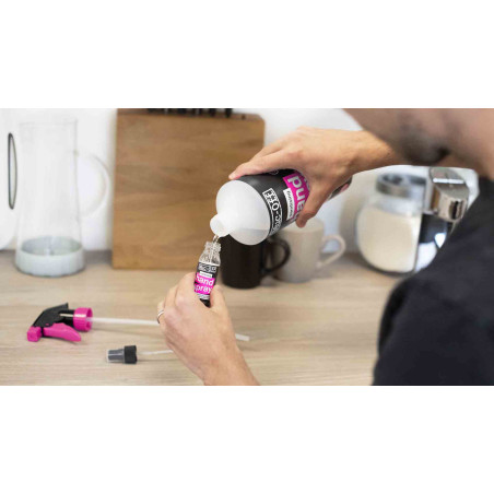 Muc Off Antibacterial Sanitising Hand Spray 1 Ltr