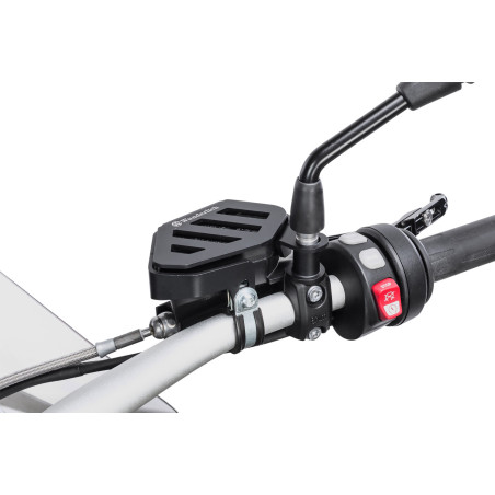 Kryt brzdovej nádobky prednej 2 farby