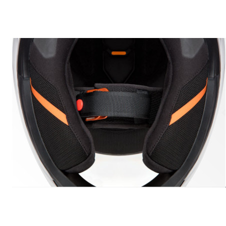 R2 CARBON Bold Chrome