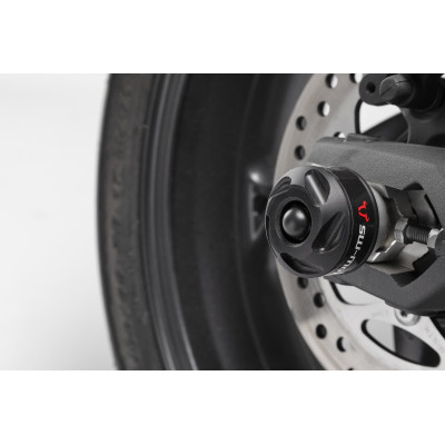padací protektory na zad. osu Triumph Street Triple (12-)/RX, Daytona (13-)