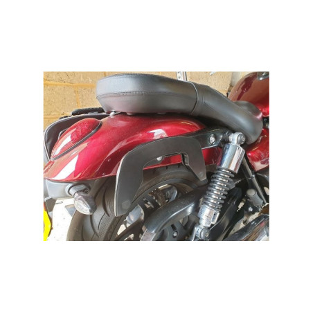 THUNDERBIRD 1600/1700 COMMANDER / STORM (2009-) C-BOW držiak bočných kufrov