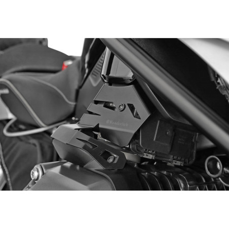 kryt pre vstrekovače - ľavý - strieborný