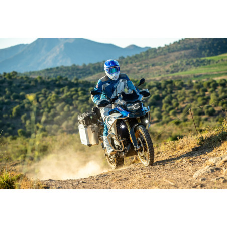 Spevnenie padacích rámov pre F850GS Adventure