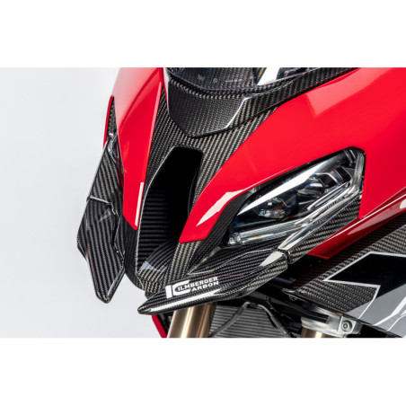 Stredová časť kapotáže -Carbon sanie