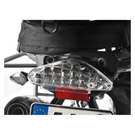 Zadné číre LED svetlo