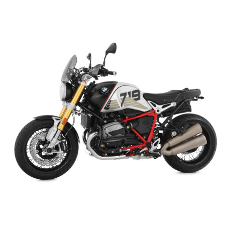 zníženie jazdcových stupačiek-čierne