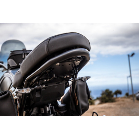 zadná časť R nineT - bez zadného svetla - čierna