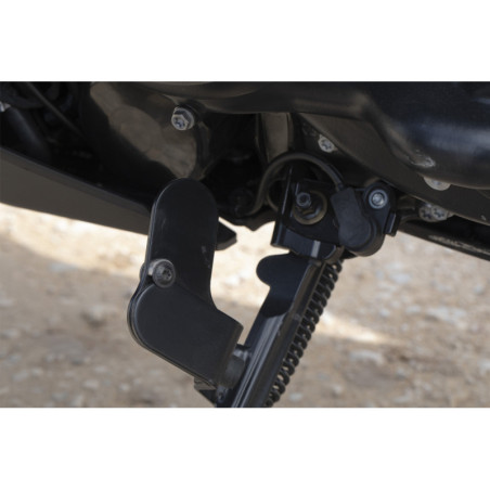 pomôcka pre vykopnutie stojanu - čierna