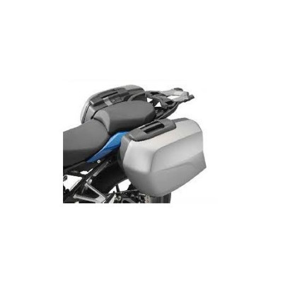 Turistický kufor pravý