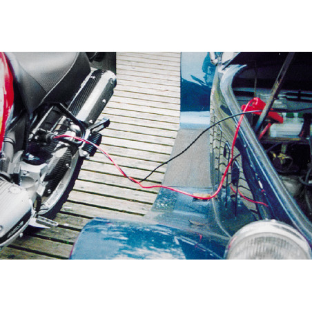 Zásuvka - štartovacie káble